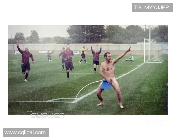 踢足球时如何正确弯腰以提高技巧与减少受伤风险的全面指南